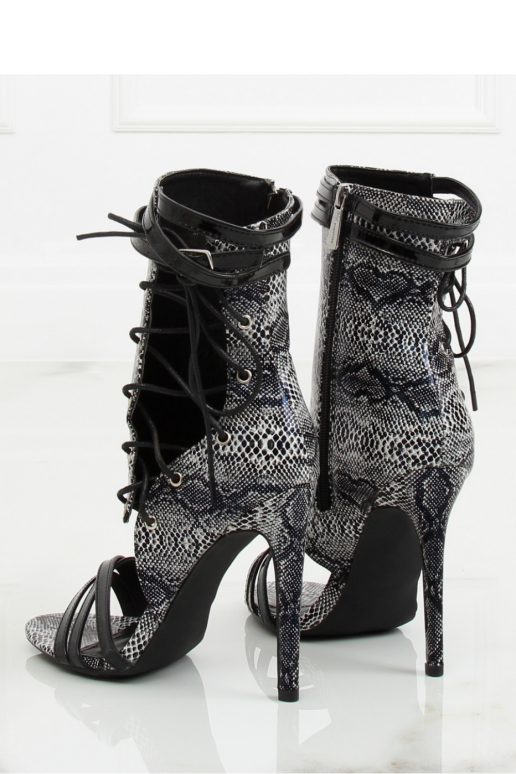 Zābaciņi ar papēžiem Modelis 128000 Inello   Zābaciņi ar papēžiem Modelis 128000 Inello