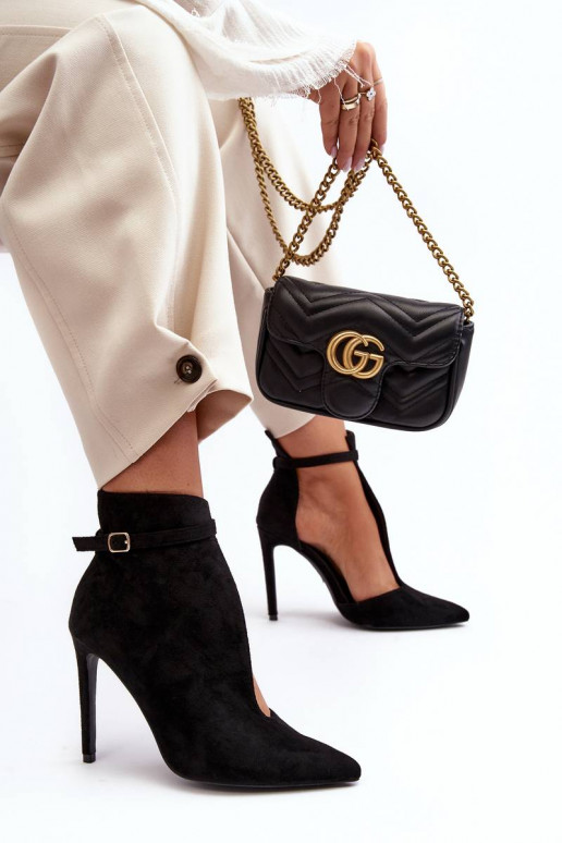 Zamšādas kurpes ar papēdi melnas...