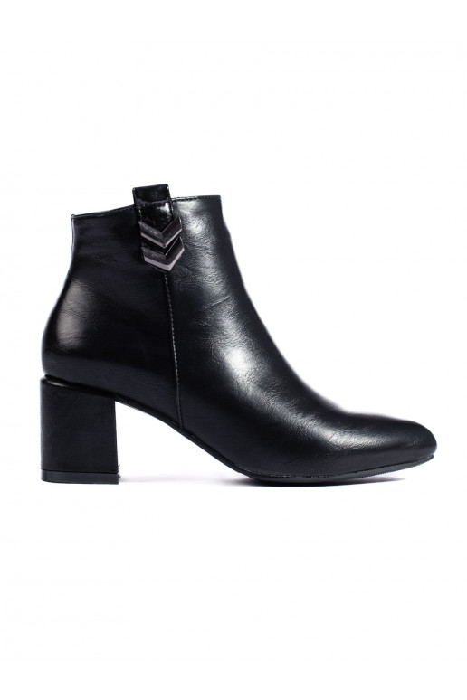 Eleganta stila Melnas krāsas