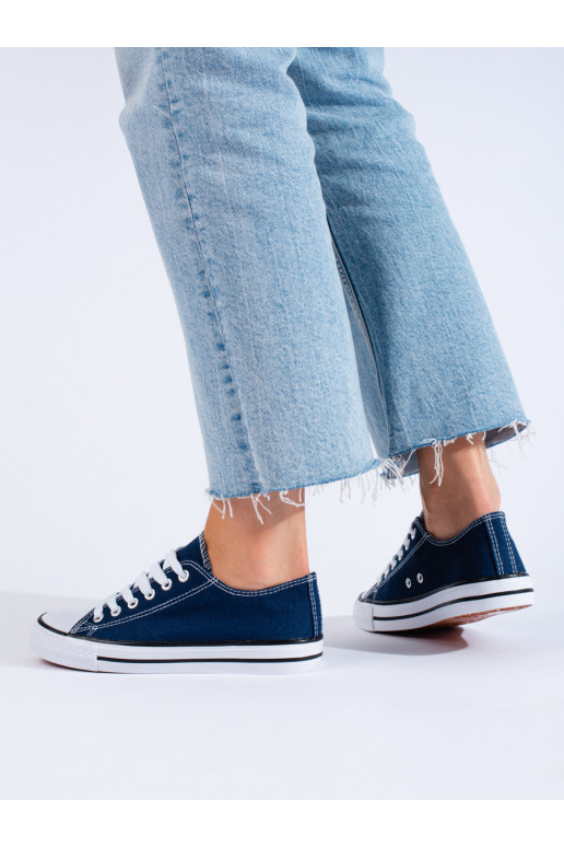  Zilas krāsas kurpes