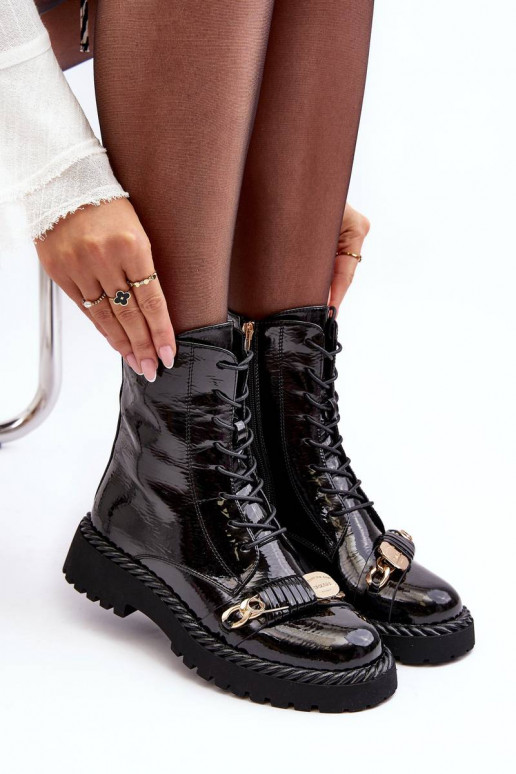 Laque zābaki ar ornamentiem melnas...