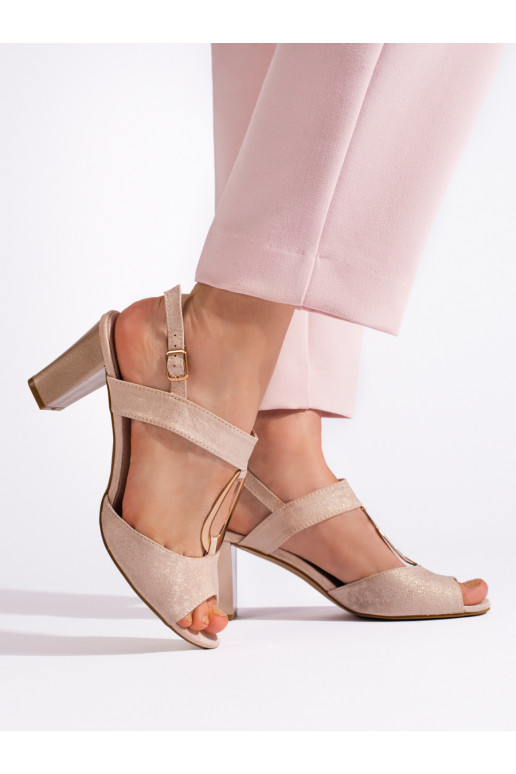 Zelta krāsas kurpes  uz papēža