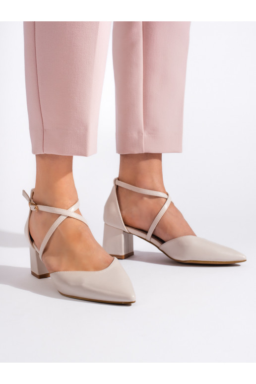 Ziloņkaula krāsas kurpes  