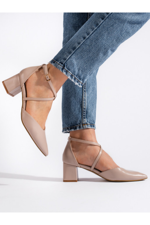 smilšu krāsas kurpes  