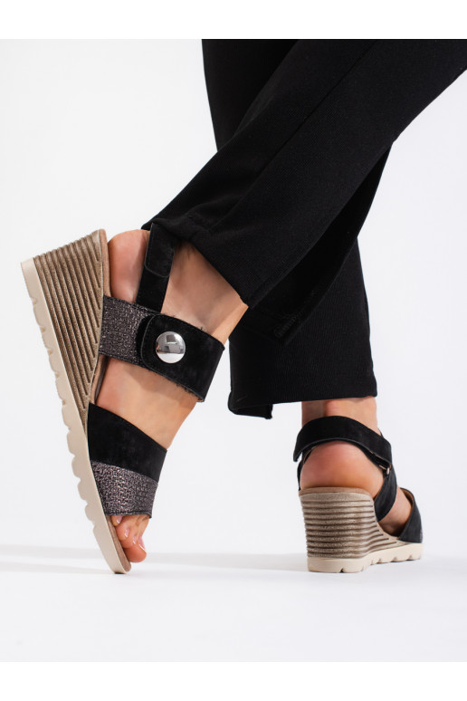 Ērtas sieviešu sandales ar nelielu platformu 