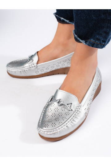 Sudraba krāsas sieviešu mokasīni