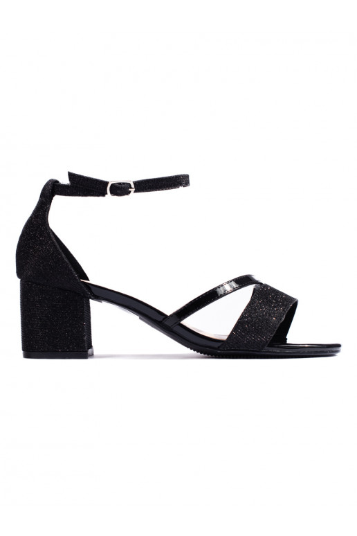 Spīdīgi Melnas krāsas kurpes uz papēža