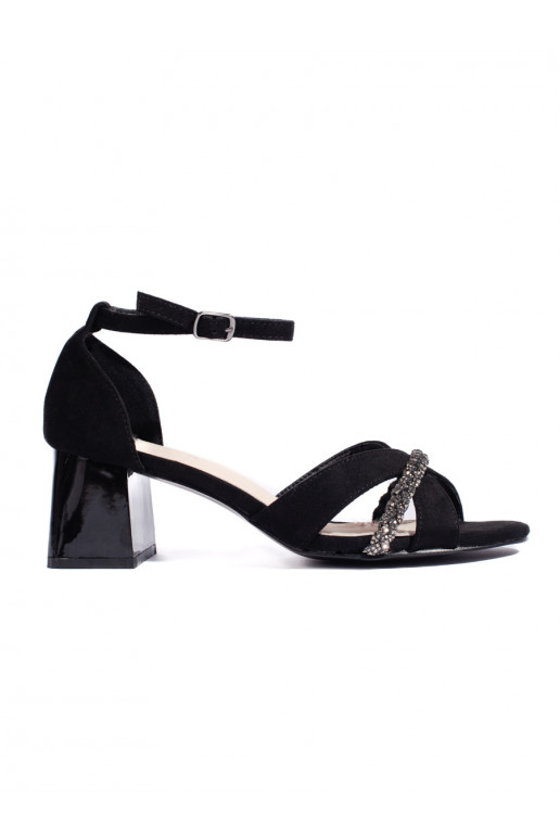 zamšādas kurpes  Melnas krāsas