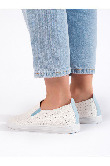 kurpes slip on balta krāsa-