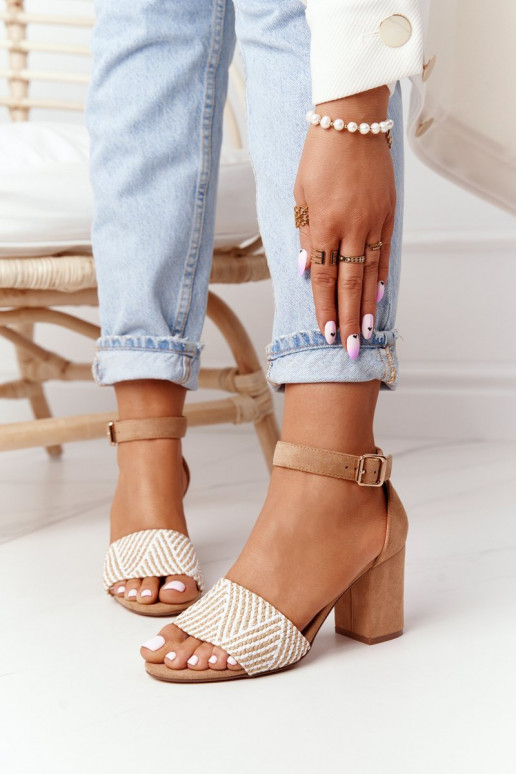 Sandales ar papēdi Brūnas krāsas...