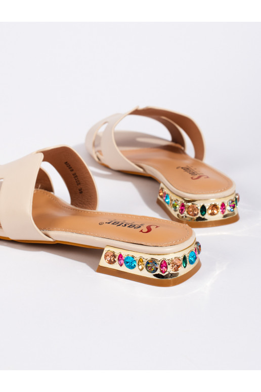 smilšu krāsas čības   