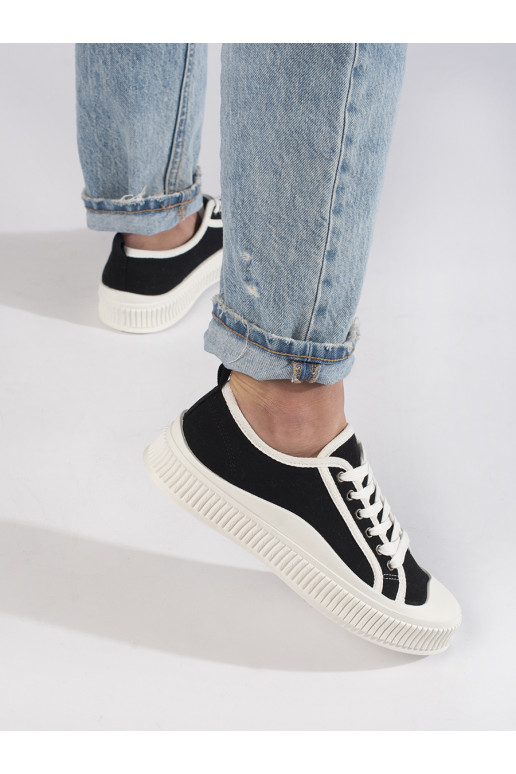 Melnas klasiska modeļa sieviešu kedas ar platformu Melnas klasiska modeļa sieviešu kedas ar platformu