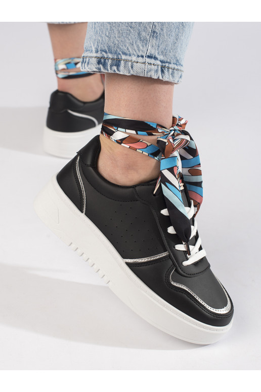 Melnas klasiska modeļa sieviešu kedas   Melnas klasiska modeļa sieviešu kedas