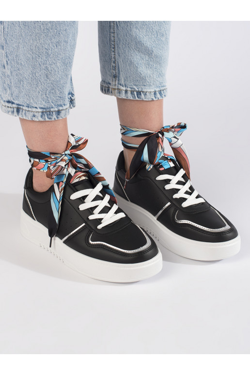 Melnas klasiska modeļa sieviešu kedas   Melnas klasiska modeļa sieviešu kedas