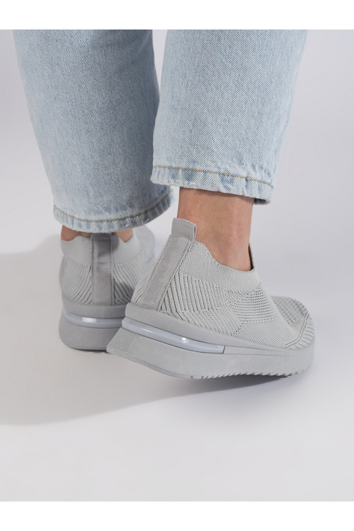 Pelēkas krāsas   sieviešu apavi  Pelēkas krāsas   sieviešu apavi