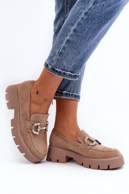 Mokasīni ar ornamentiem smilšu krāsas...