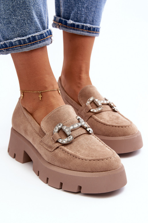 Mokasīni ar ornamentiem smilšu krāsas...