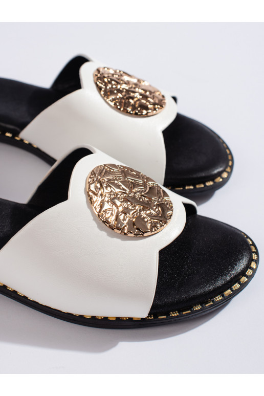 Eleganta stila balta krāsa čības  