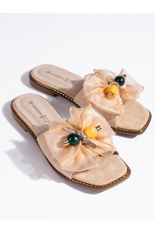 smilšu krāsas   čības 