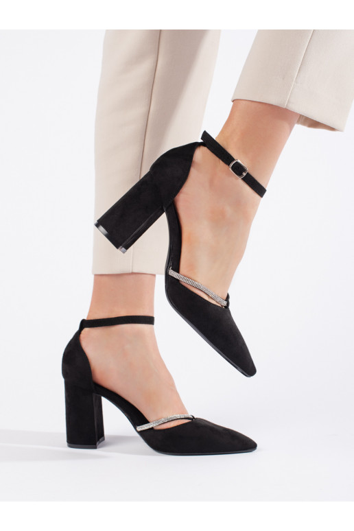 zamšādas puszābaki uz papēža Melnas krāsas zamšādas puszābaki uz papēža Melnas krāsas