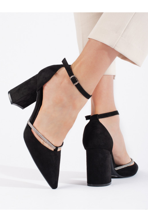 zamšādas puszābaki uz papēža Melnas krāsas zamšādas puszābaki uz papēža Melnas krāsas