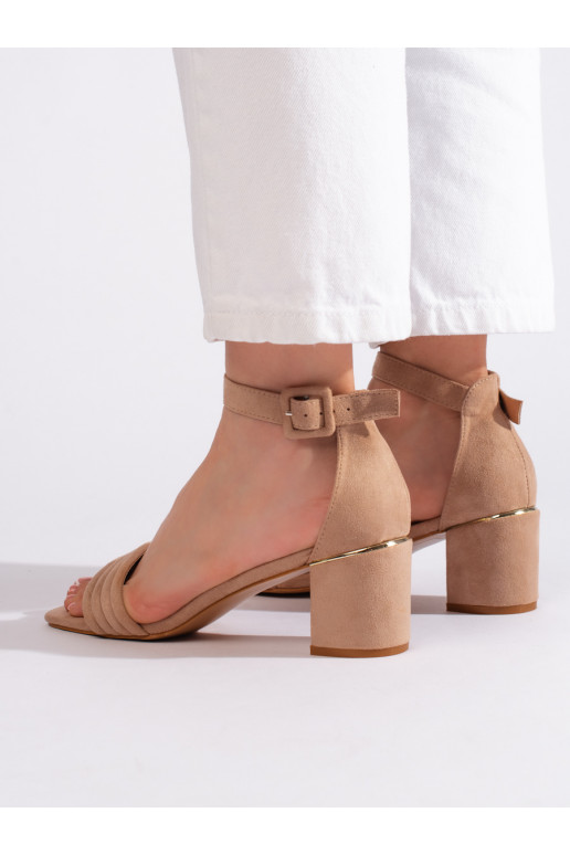 zamšādas  kurpes uz papēža