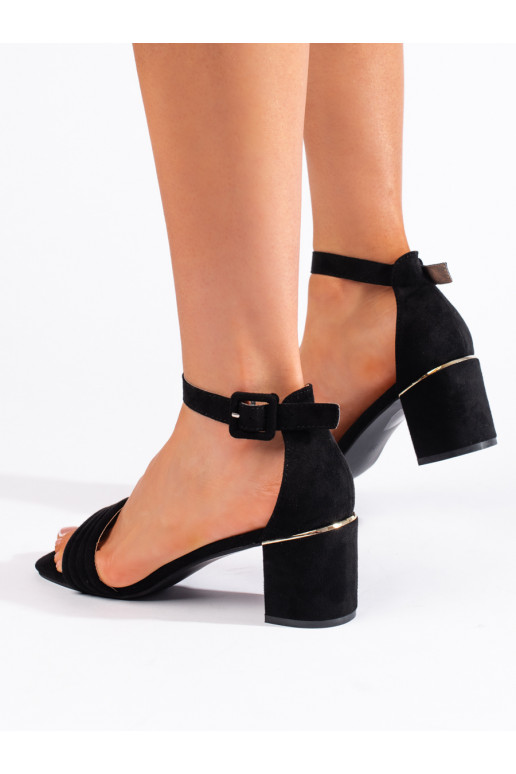 zamšādas Melnas krāsas kurpes uz papēža