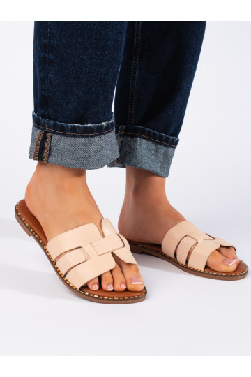 smilšu krāsas   čības