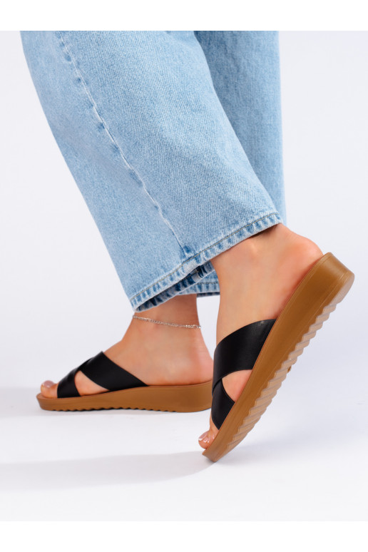 Melns  čības  ar platformu Melns  čības  ar platformu