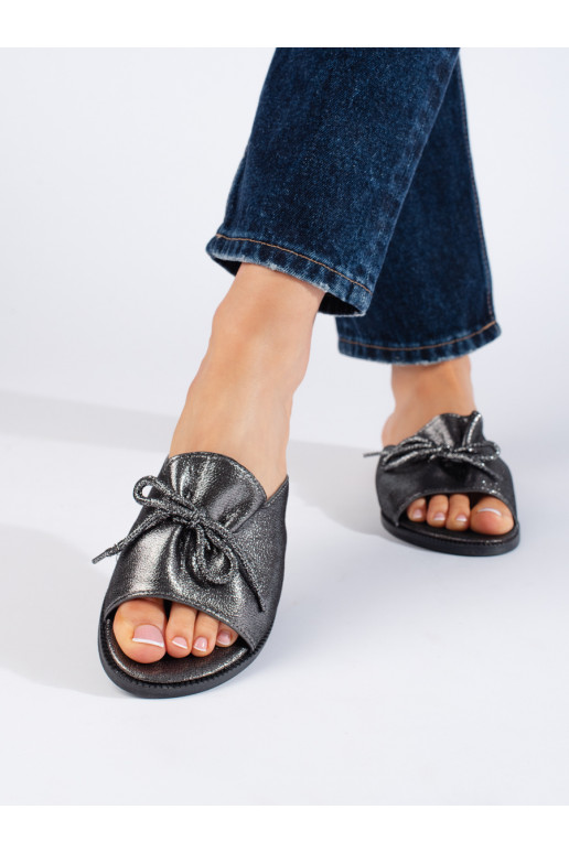 Sudraba krāsas  čības   Sudraba krāsas  čības