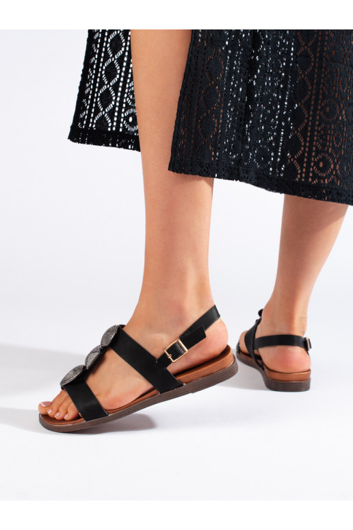  Melnas krāsas  kurpes 