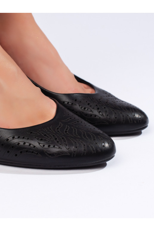  Melnas krāsas puszābaki uz papēža Sergio Leone