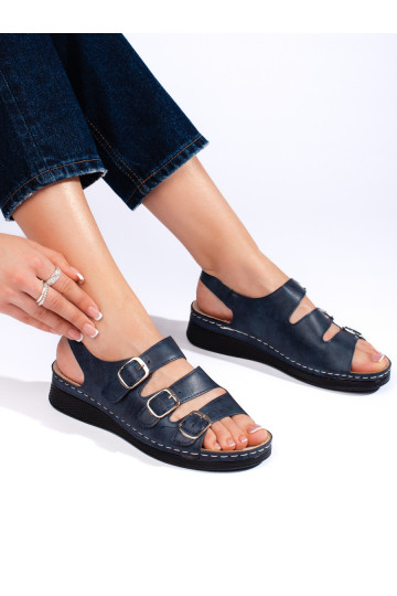 Zilas krāsas kurpes