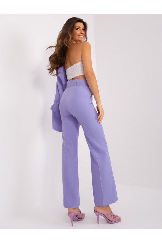 Bikses violeta