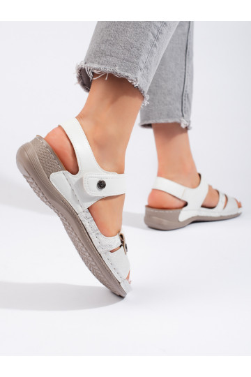 balta krāsa kurpes  2