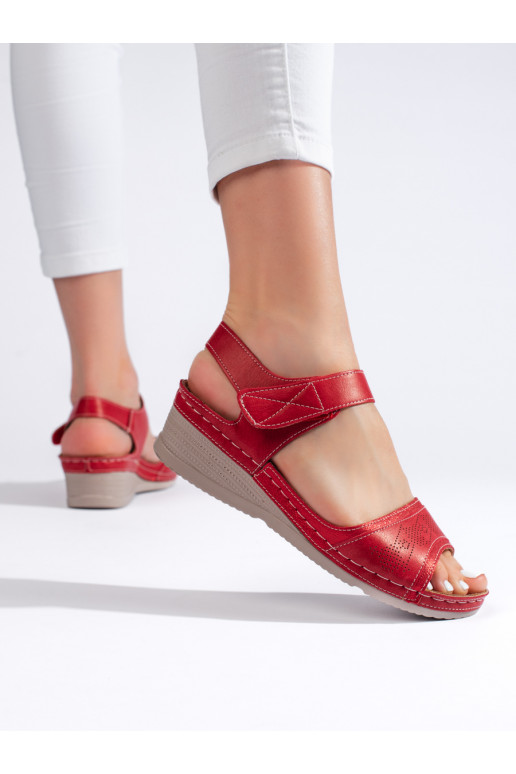 sarkanas krāsas kurpes   sarkanas krāsas kurpes