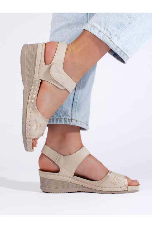 smilšu krāsas kurpes  