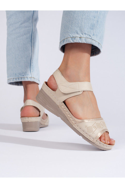 smilšu krāsas kurpes  