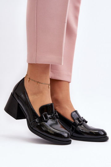 Laque apavi ar papēdi...