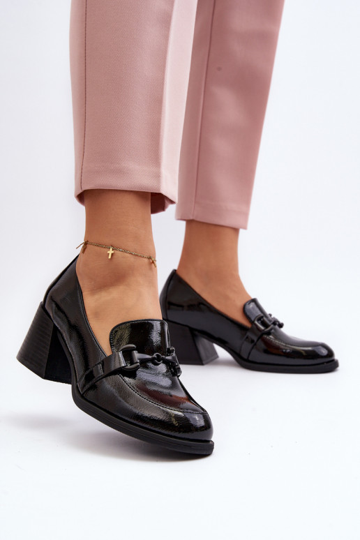 Laque apavi ar papēdi melnas krāsas...