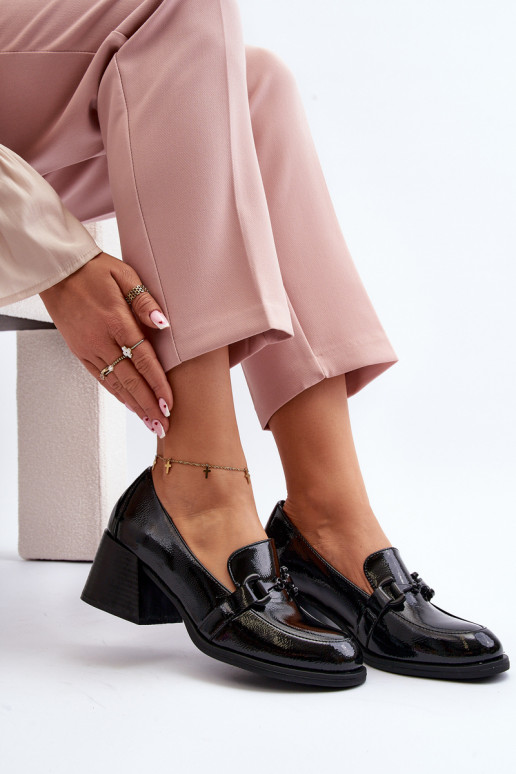 Laque apavi ar papēdi melnas krāsas...