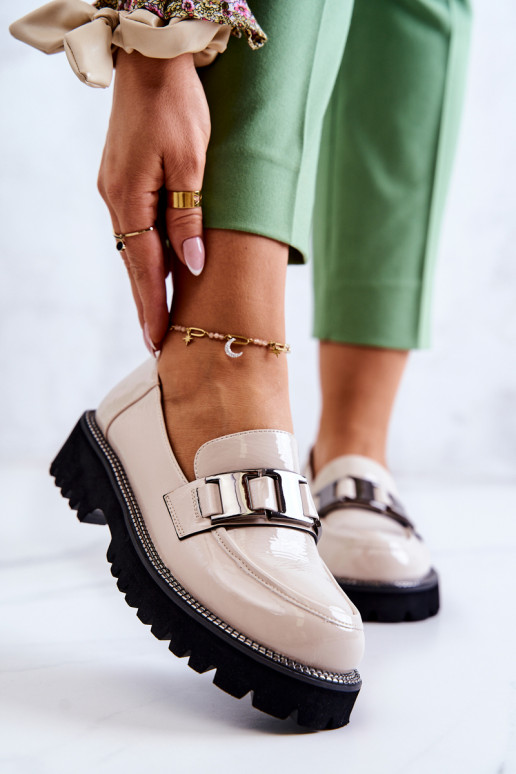 Laque apavi ziloņkaula krāsas no Corine Laque apavi ziloņkaula krāsas no Corine