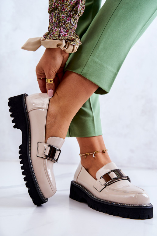 Laque apavi ziloņkaula krāsas no Corine Laque apavi ziloņkaula krāsas no Corine