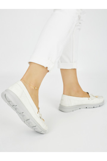 baltas krāsas  mokasīni no eko ādas 2