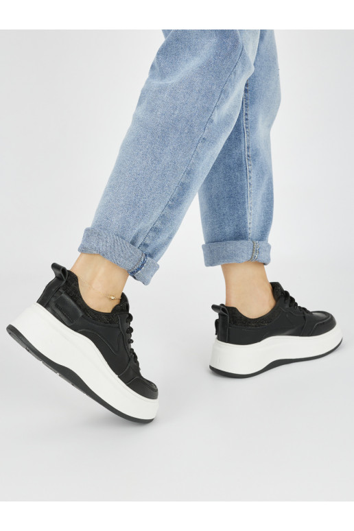  Melnas krāsas Sporta apavi 