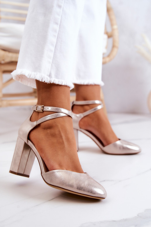 Kurpes ar papēdi Sergio Leone zelta...