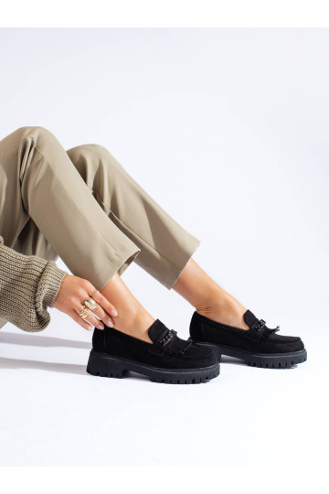 zamšādas Melnas krāsas...