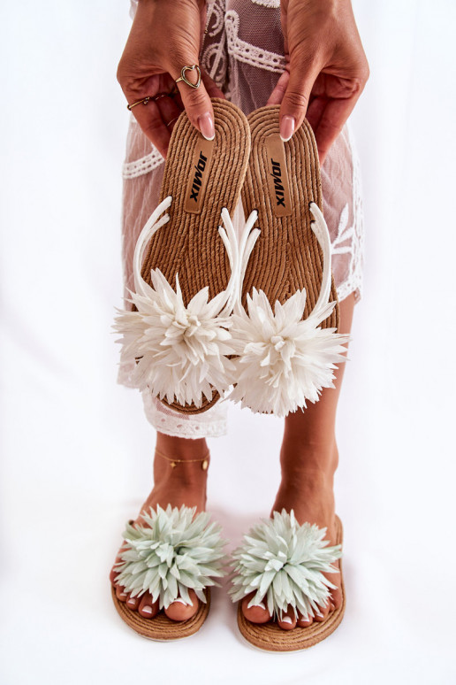 Vieglas čības baltā krāsā no Eviana