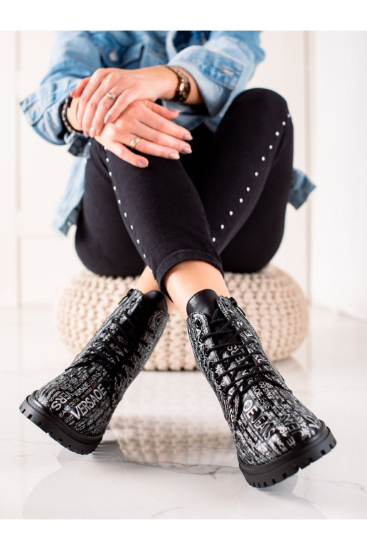 zābaki   Melnas krāsas