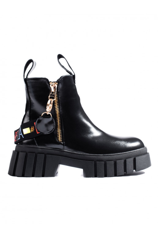 Melns zābaki ar platformu